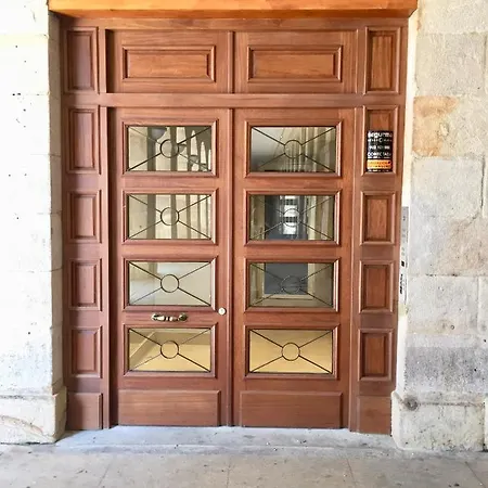 Plaza Nueva 3*