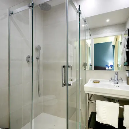 Plaza Nueva Guest house 4*