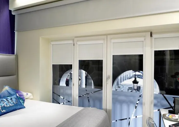 招待所 Plaza Nueva 3*